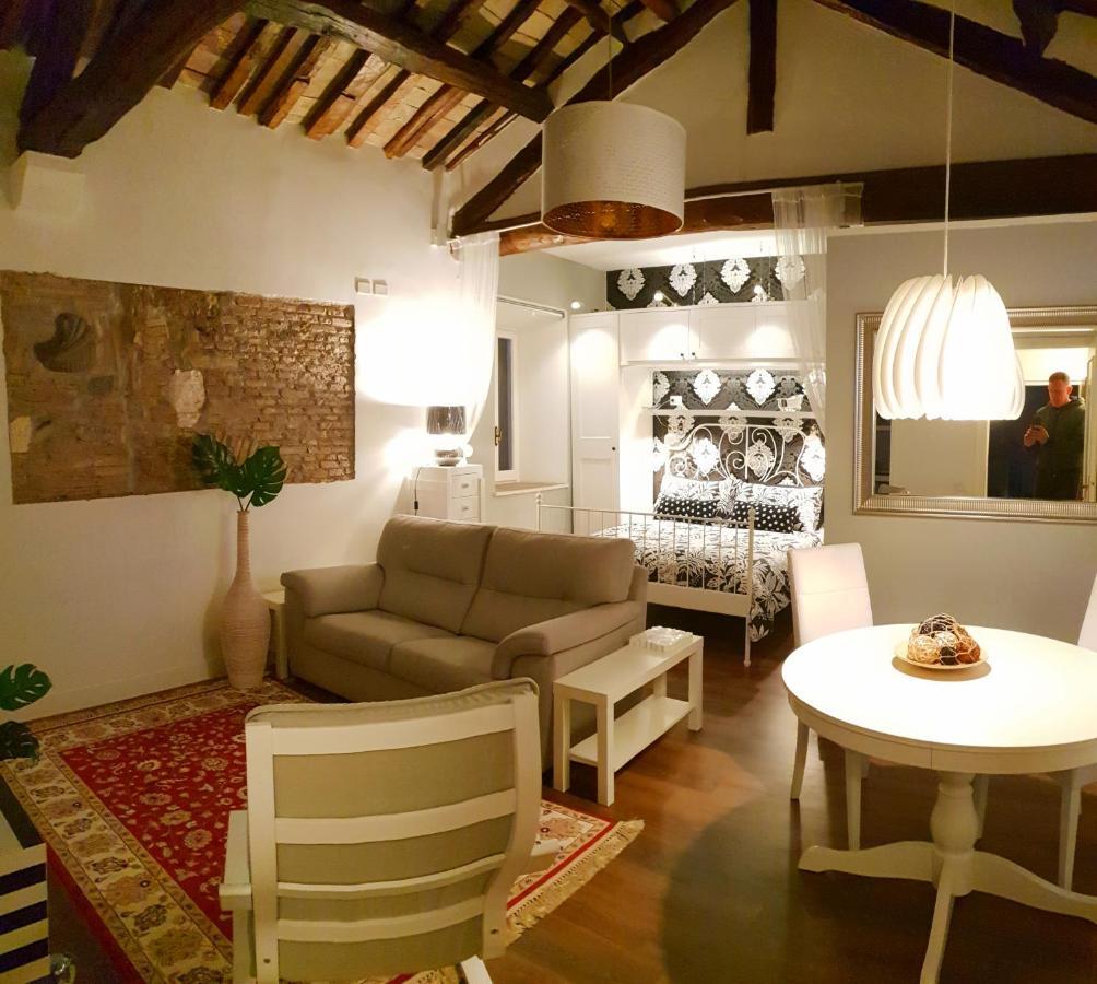 La Casa Nel Castello Villa Остия Антика Екстериор снимка