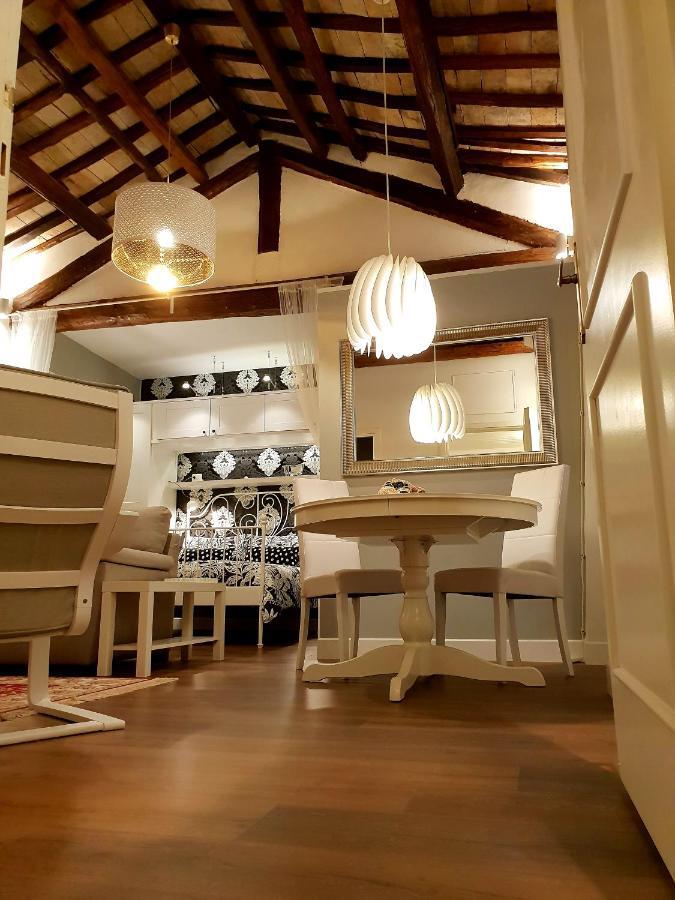 La Casa Nel Castello Villa Остия Антика Екстериор снимка